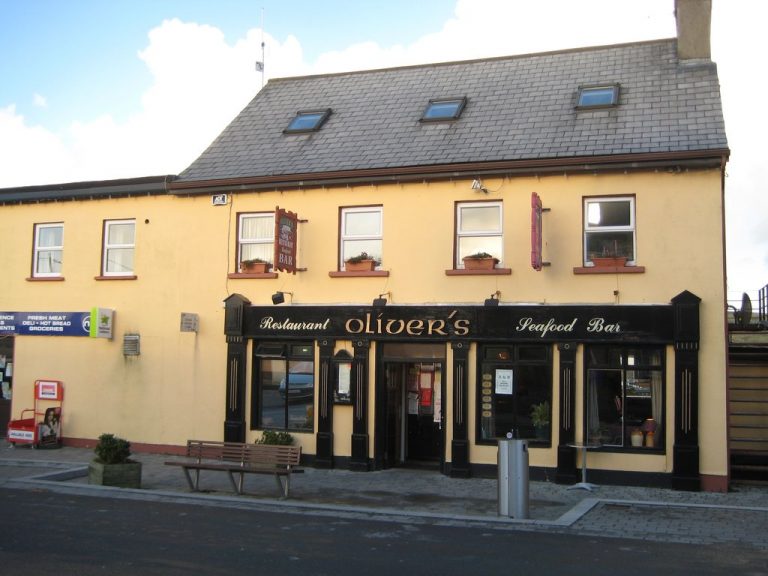 Olivers Bar Cleggan