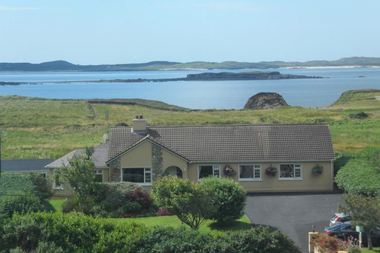 Rockmount House
