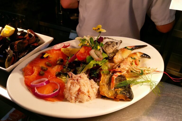 Ravi’s Bar and Restaurant